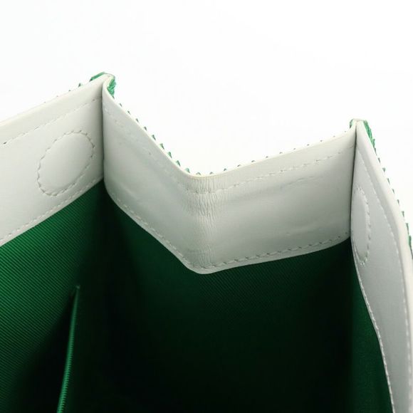 Louis Vuitton Litter Green Canvas Handbag (Pre-Owned) - Picture 9 of 11